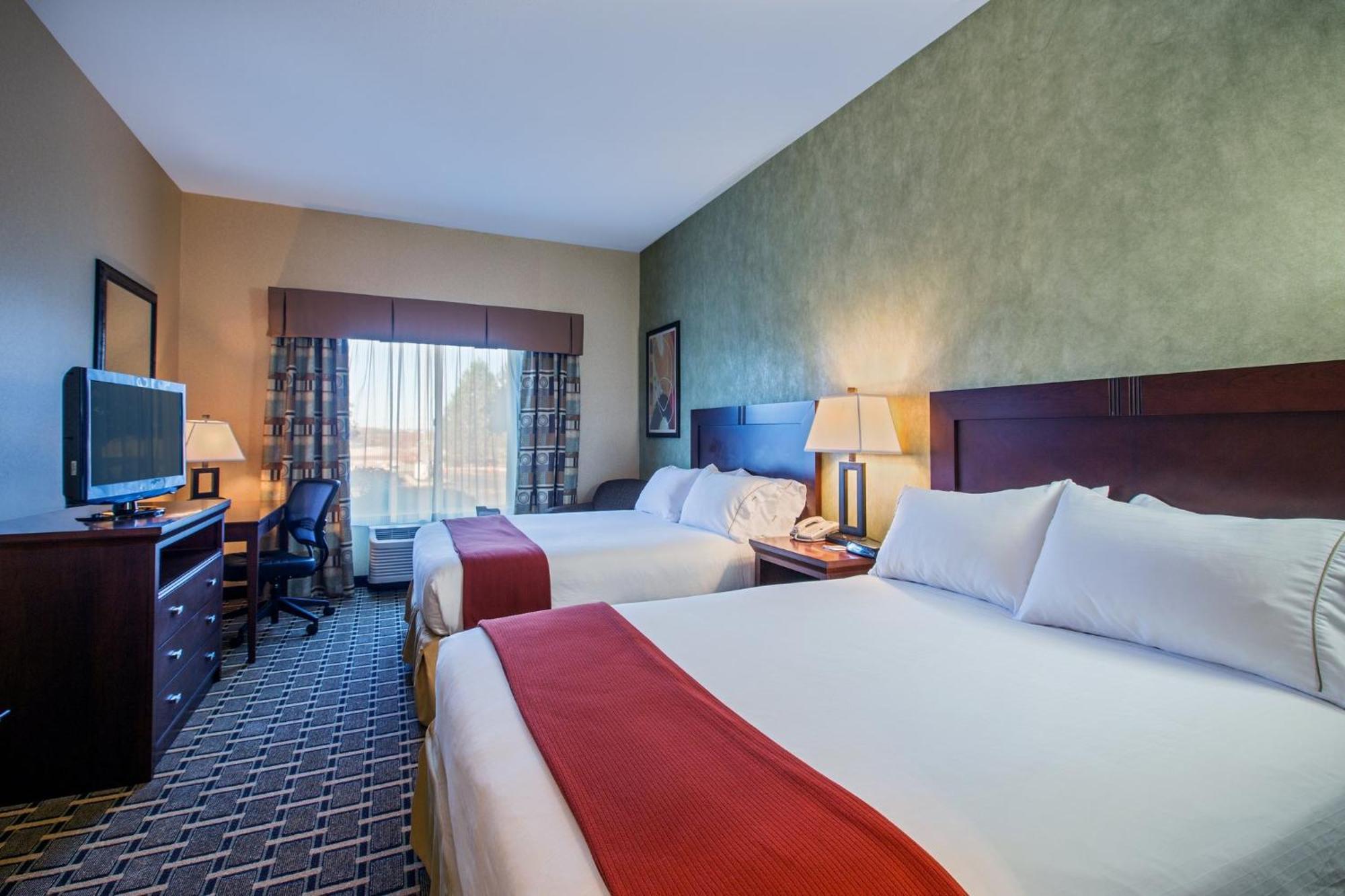 Holiday Inn Express Hotel & Suites Youngstown North-Warren/Niles By Ihg Exterior photo