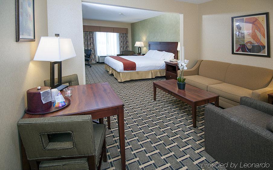 Holiday Inn Express Hotel & Suites Youngstown North-Warren/Niles By Ihg Room photo