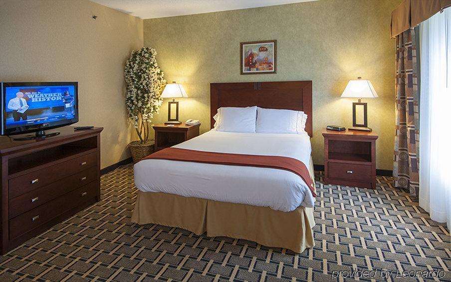 Holiday Inn Express Hotel & Suites Youngstown North-Warren/Niles By Ihg Room photo