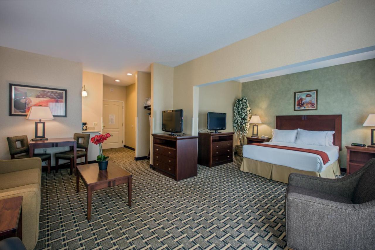 Holiday Inn Express Hotel & Suites Youngstown North-Warren/Niles By Ihg Exterior photo